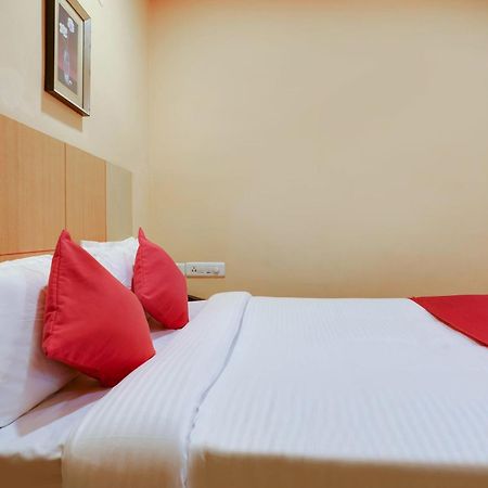 Hotel O Shanta Residency Lodge Sururnagar Esterno foto