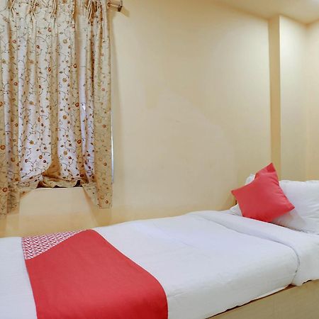 Hotel O Shanta Residency Lodge Sururnagar Esterno foto