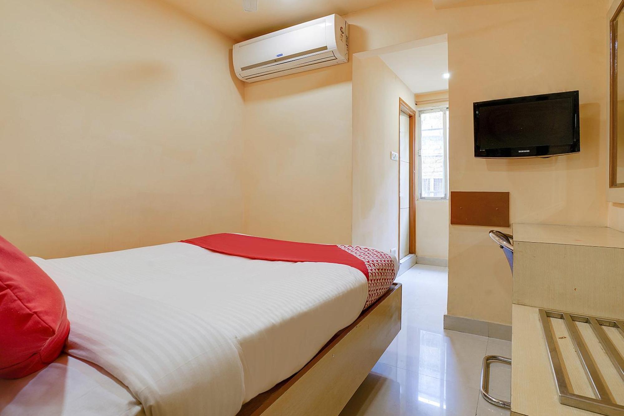 Hotel O Shanta Residency Lodge Sururnagar Esterno foto