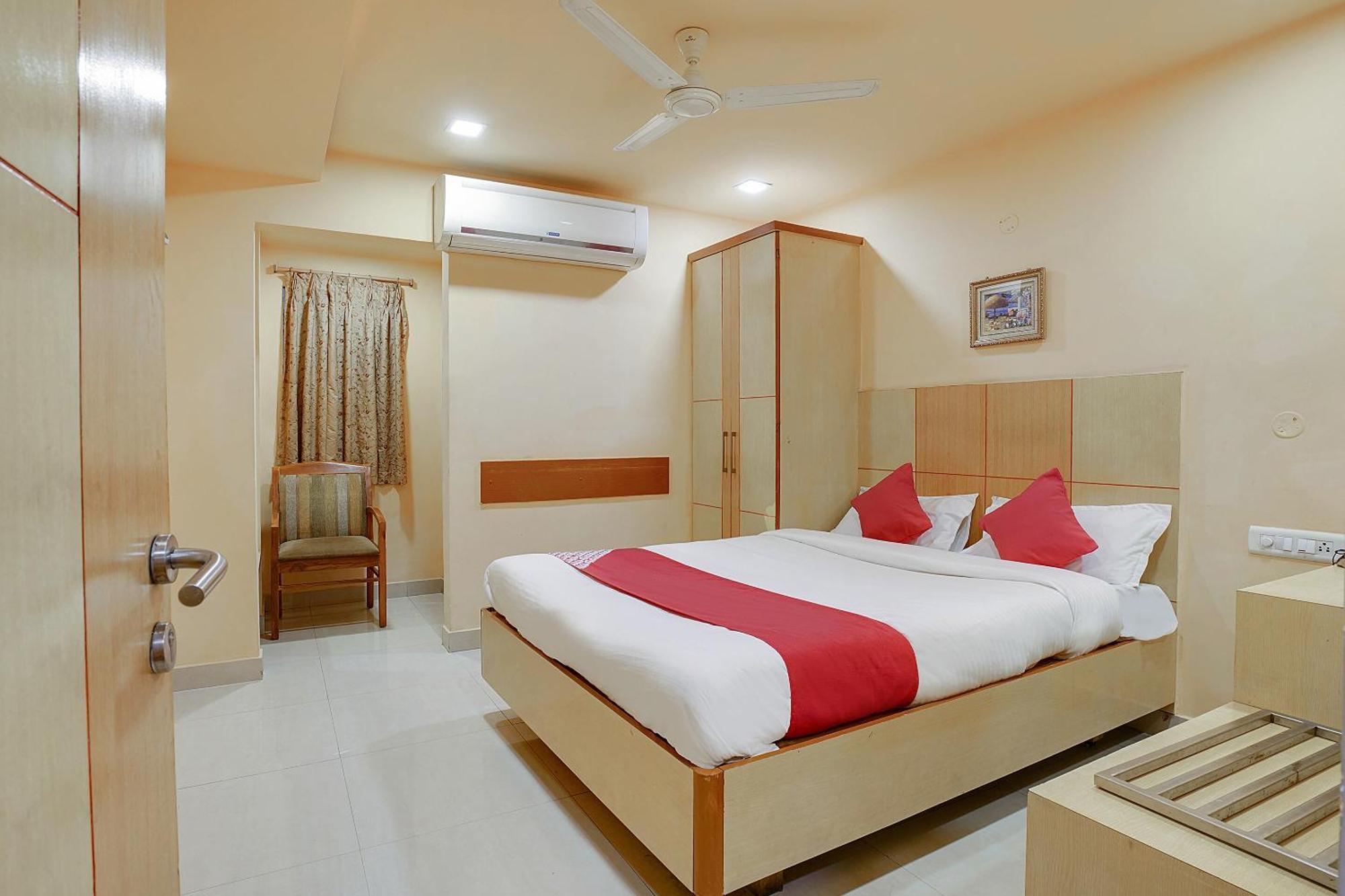 Hotel O Shanta Residency Lodge Sururnagar Esterno foto