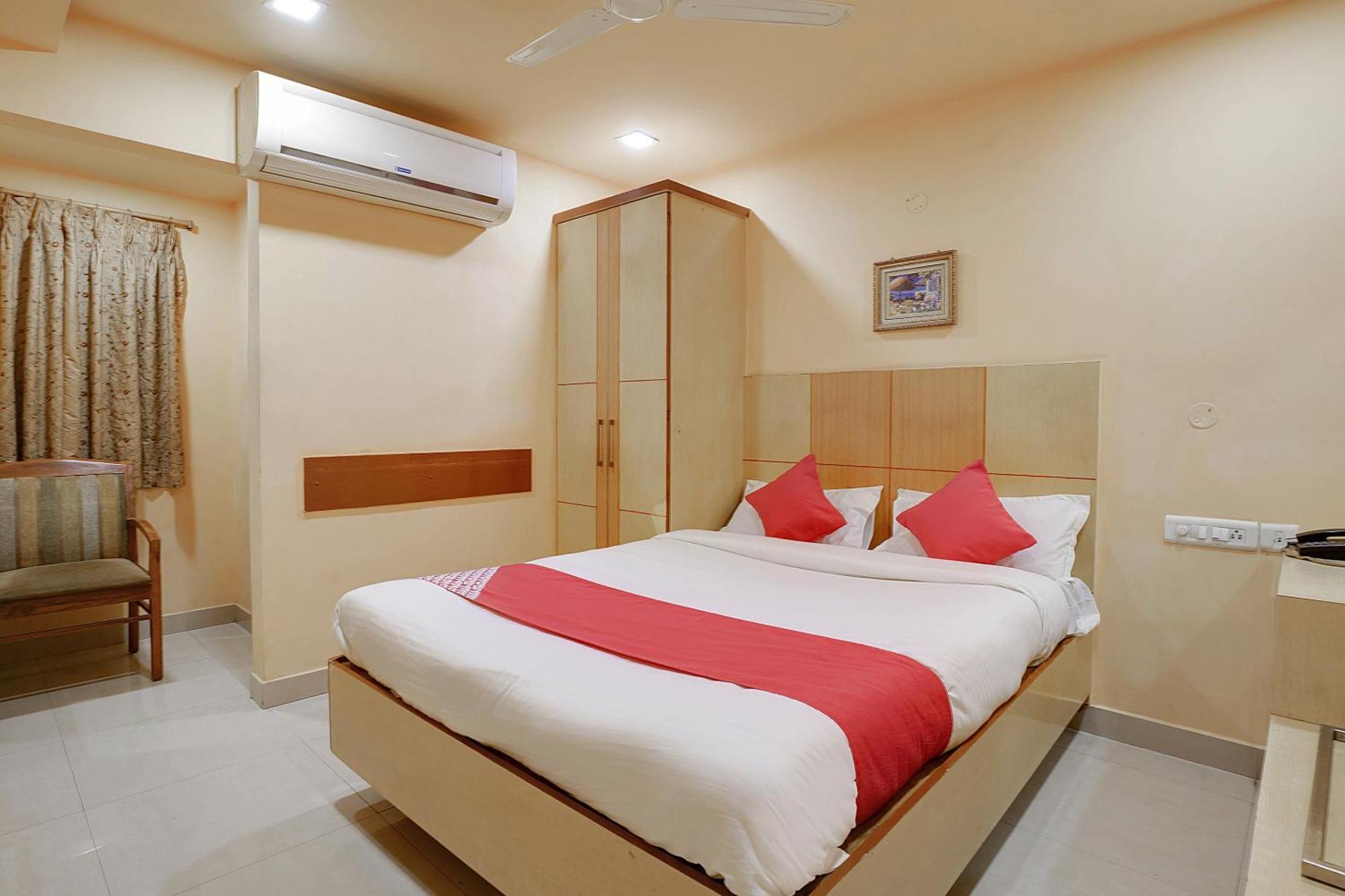 Hotel O Shanta Residency Lodge Sururnagar Esterno foto